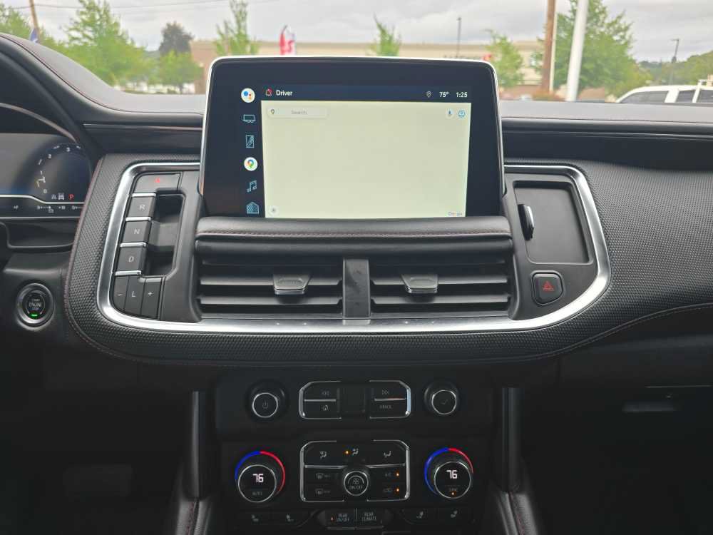 Used 2022 Chevrolet Suburban RST w/ Luxury Package AWD/4WD image 12