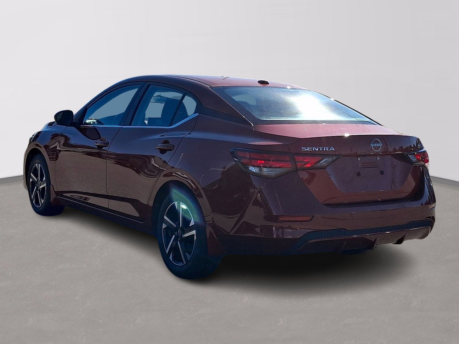 Used 2024 Nissan Sentra SV image 4