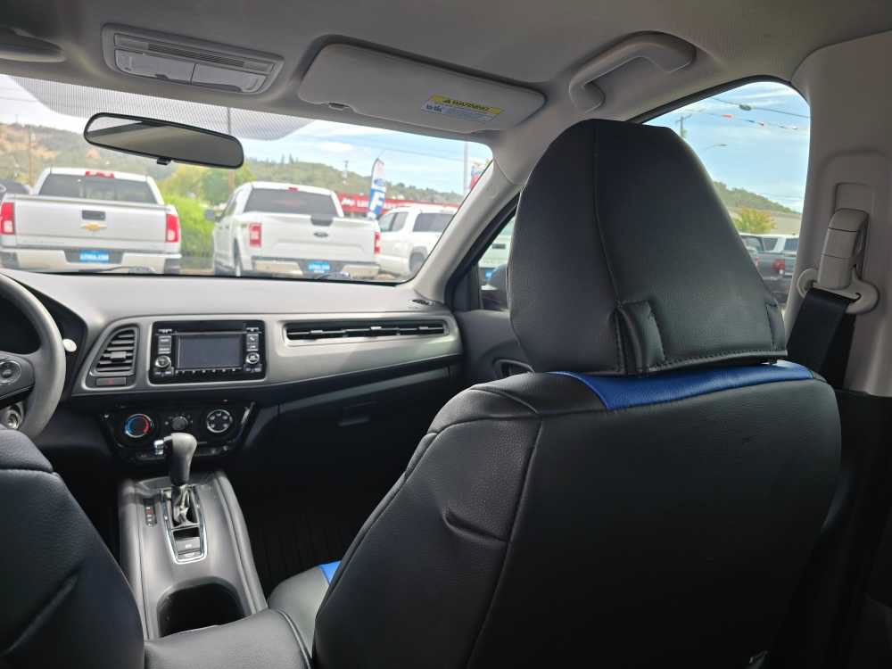 Used 2018 Honda HR-V LX image 14