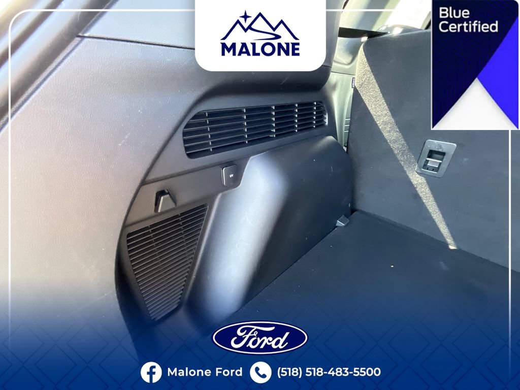 Certified 2022 Ford Escape SE w/ Cold Weather Package AWD/4WD image 40