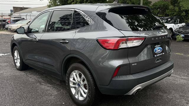 Certified 2021 Ford Escape SE AWD/4WD image 3