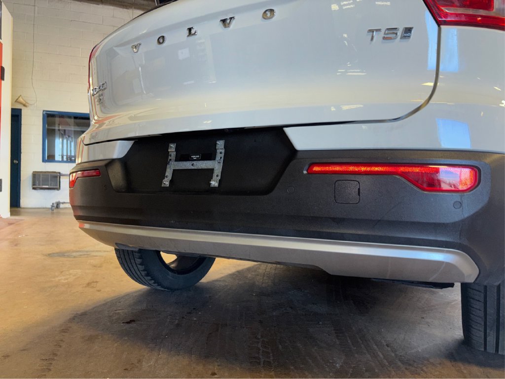 Used 2020 Volvo XC40 T5 Momentum w/ Protection Package AWD/4WD image 21