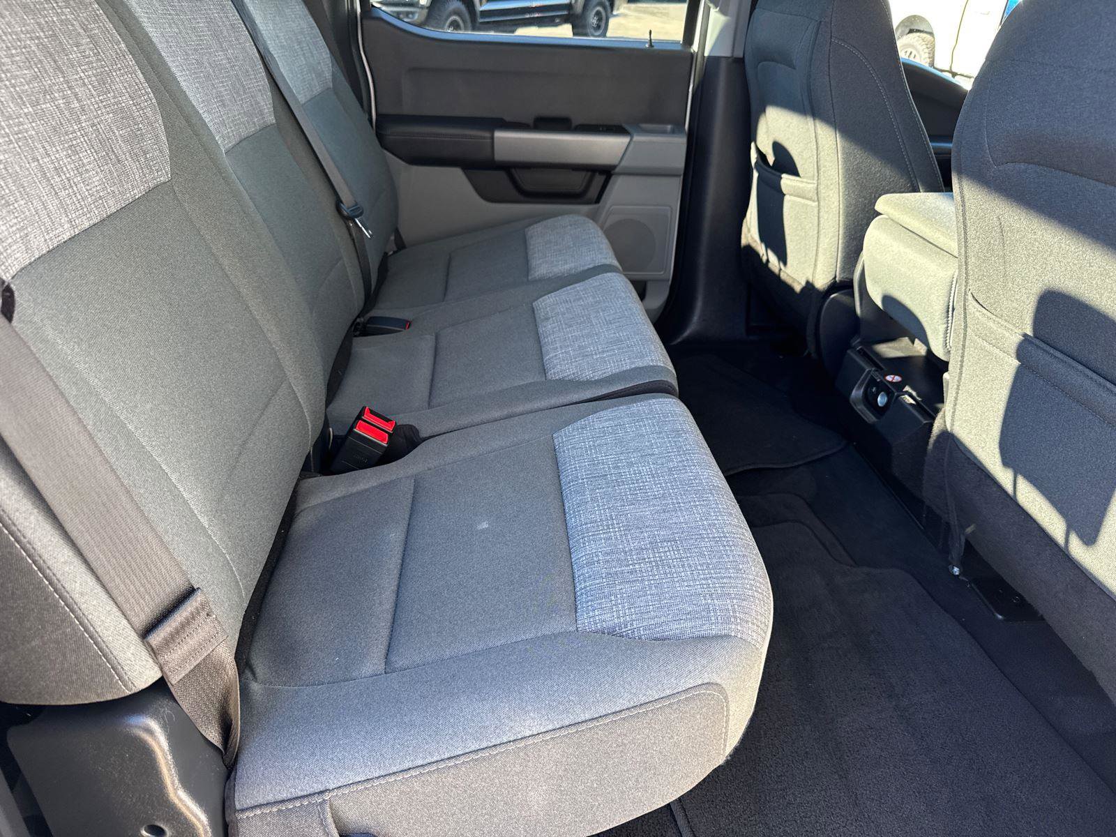 Certified 2025 Ford F250 XLT w/ FX4 Off-Road Package image 18