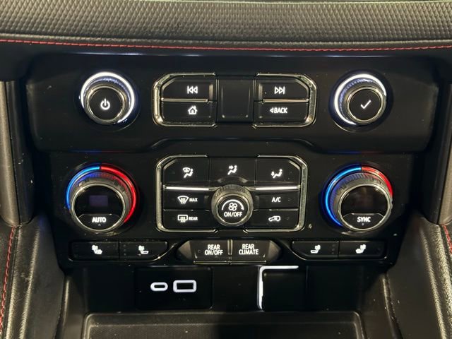 Used 2022 Chevrolet Suburban RST w/ Luxury Package image 30