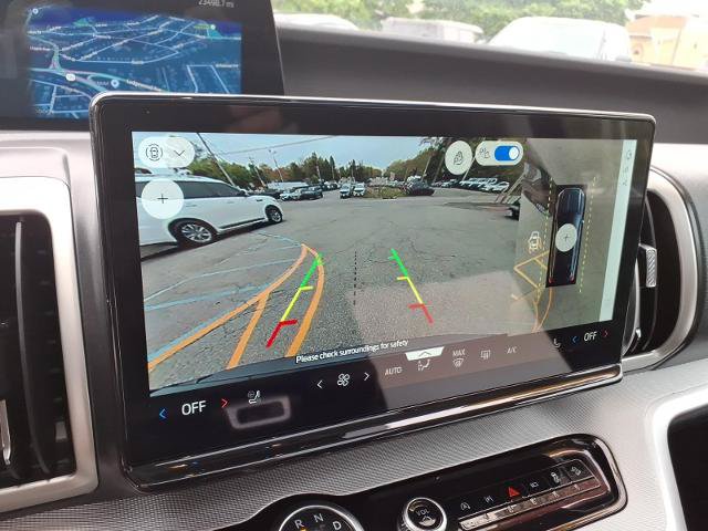 Certified 2025 Ford Expedition Active AWD/4WD image 22