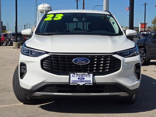 Certified 2023 Ford Escape Platinum AWD/4WD image 2