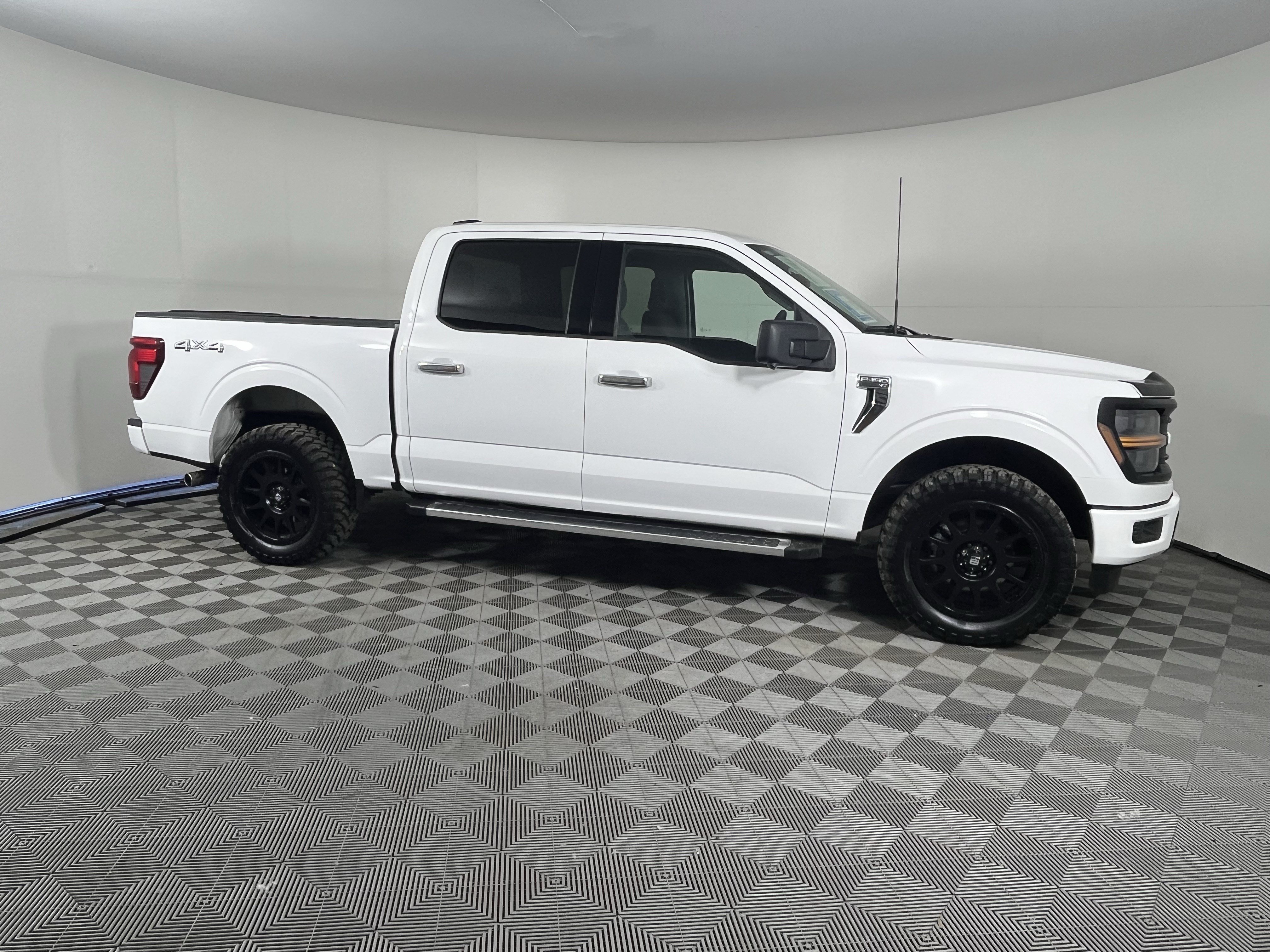 Certified 2024 Ford F150 XLT w/ Tow/Haul Package AWD/4WD image 6