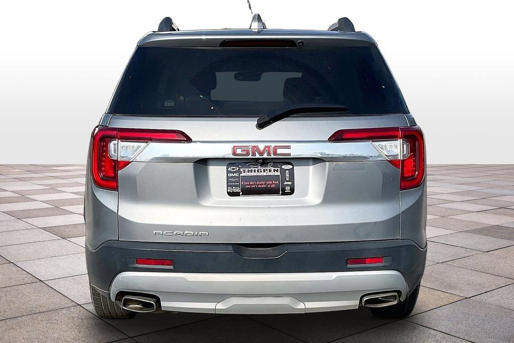 Used 2023 GMC Acadia SLT w/ Technology Package FWD image 4