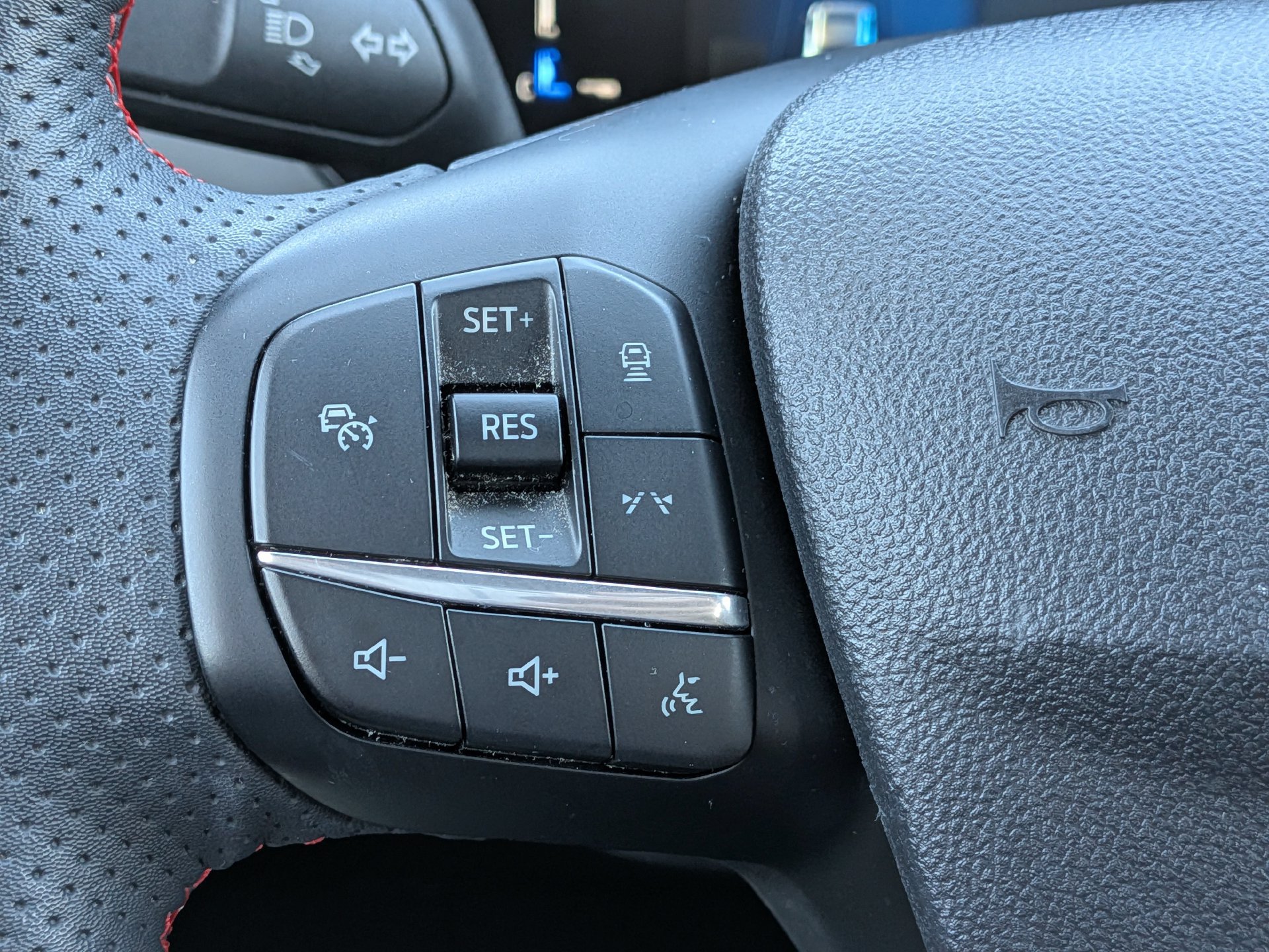Certified 2023 Ford Escape ST-Line w/ Tech Pack #1 FWD image 29