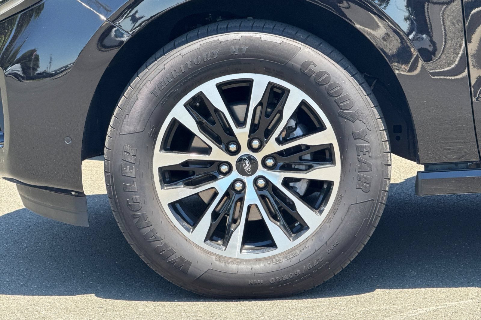 Certified 2025 Ford Expedition Max Platinum AWD/4WD image 28