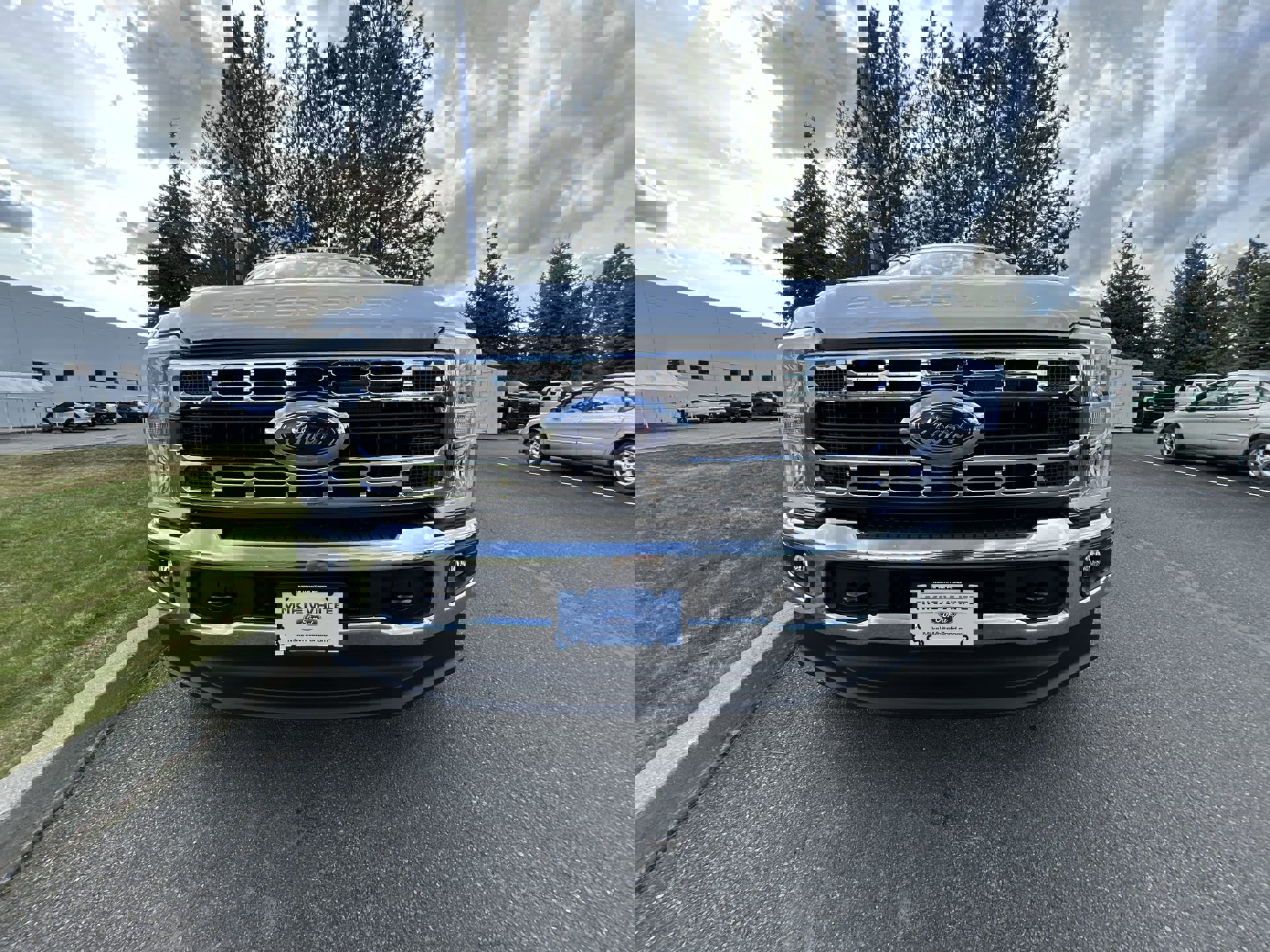 Certified 2025 Ford F250 XLT w/ FX4 Off-Road Package image 3