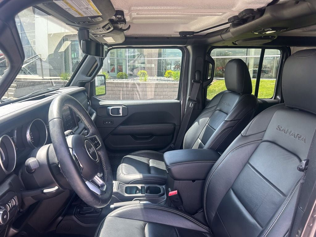 Used 2018 Jeep Wrangler Unlimited Sahara AWD/4WD image 10