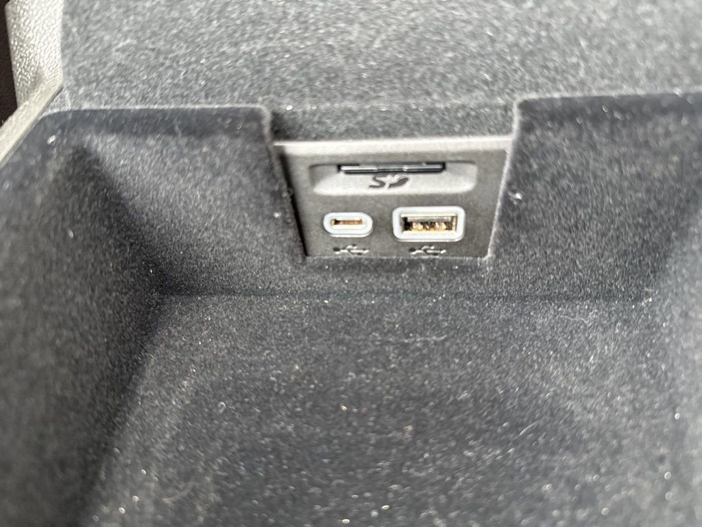 Used 2025 Cadillac XT5 Premium Luxury image 34