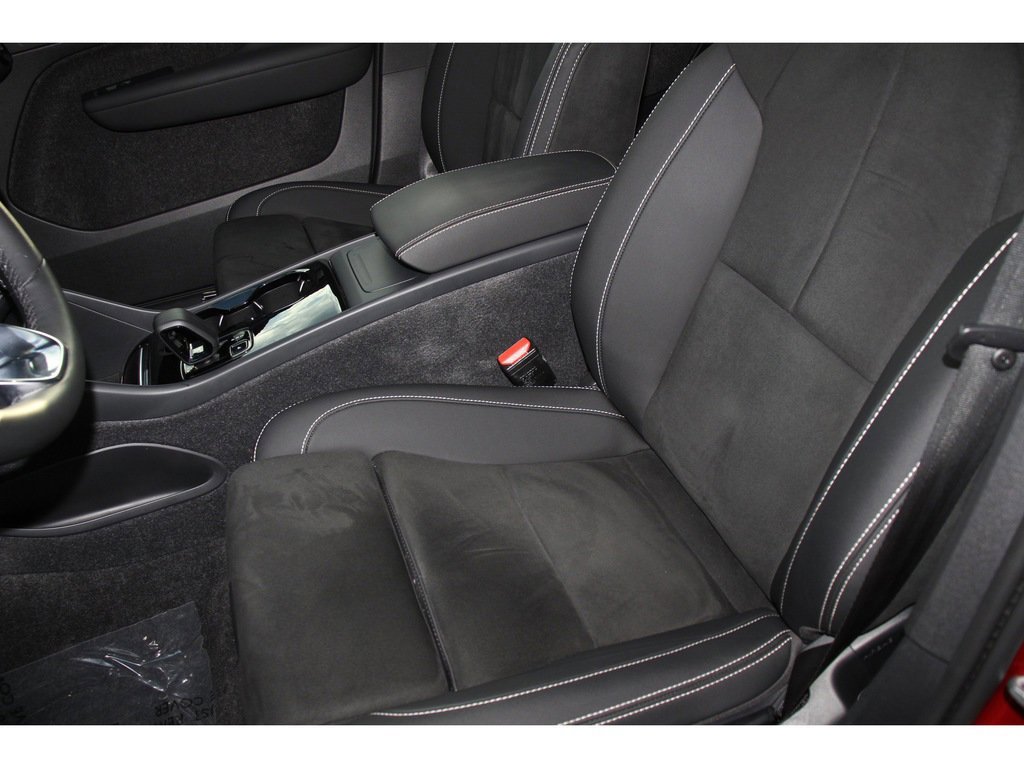 Used 2023 Volvo C40 P8 Recharge Plus image 22