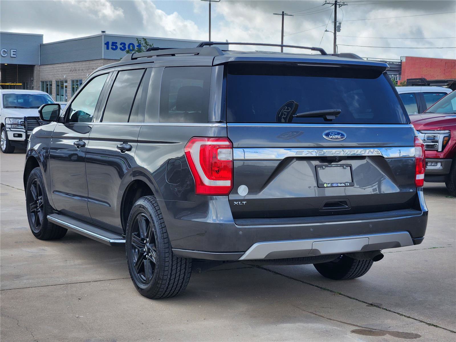 Certified 2021 Ford Expedition XLT RWD image 6