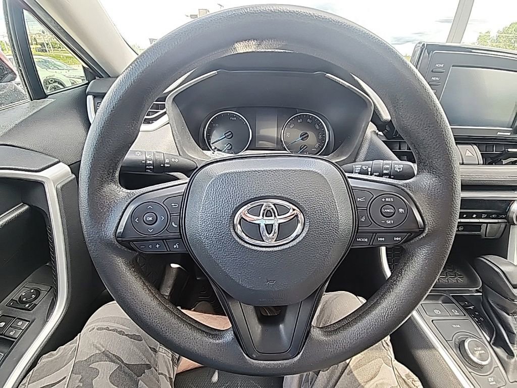 Used 2020 Toyota RAV4 XLE w/ Convenience Package AWD/4WD image 12