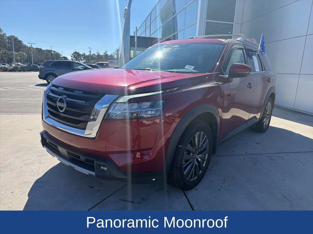 Used 2022 Nissan Pathfinder SL w/ SL Premium Package image 4