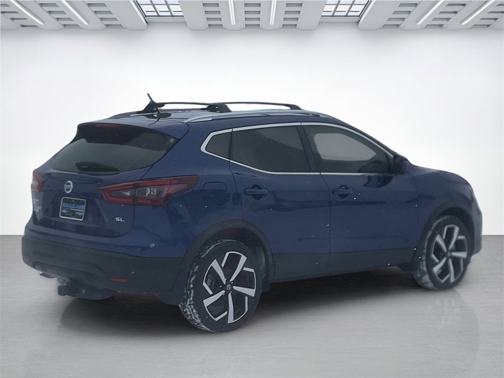 Used 2022 Nissan Rogue Sport SL image 3