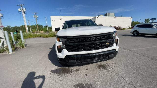 Used 2022 Chevrolet Silverado 1500 W/T w/ WT Value Package AWD/4WD image 3