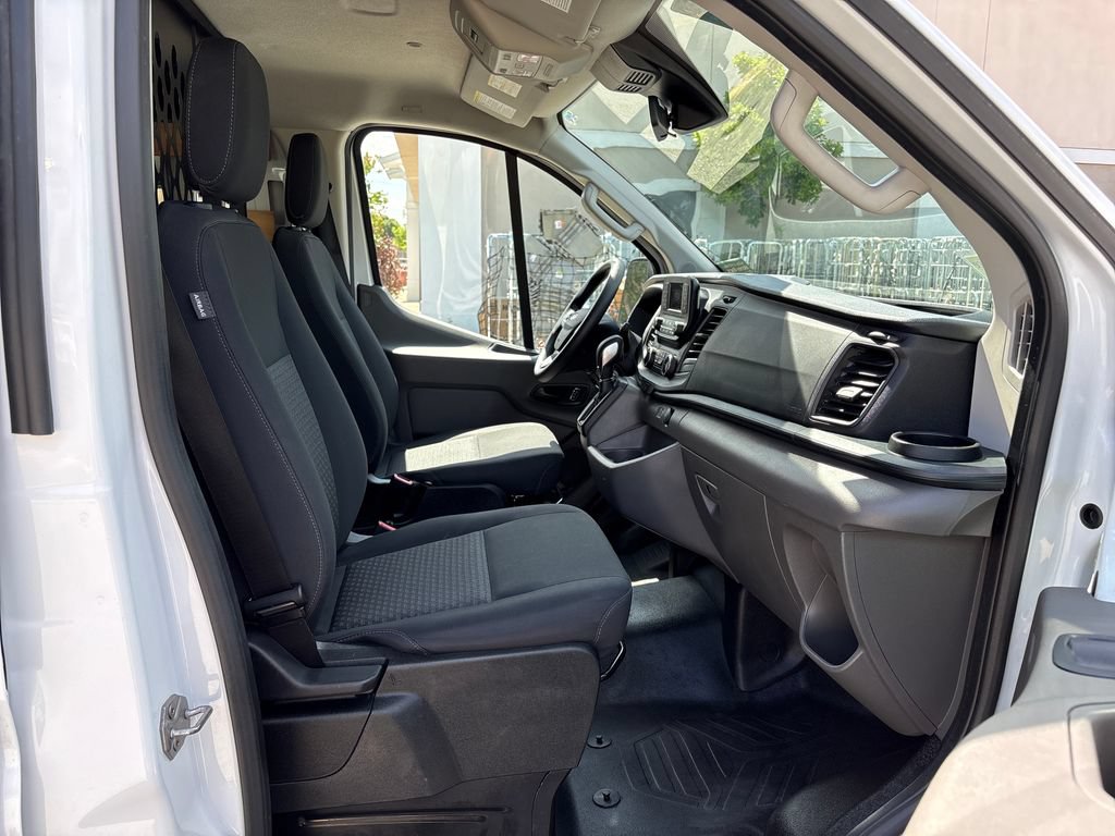 Certified 2025 Ford Transit 250 Low Roof w/ Exterior Upgrade Package RWD image 7
