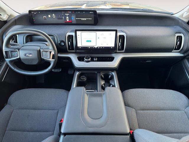 Certified 2025 Ford Expedition Active AWD/4WD image 10