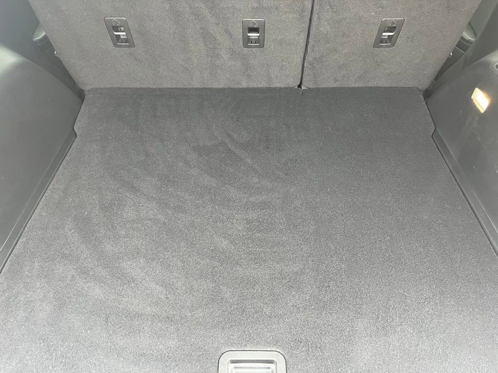 Certified 2023 Ford Edge SE w/ Black Appearance Package image 10