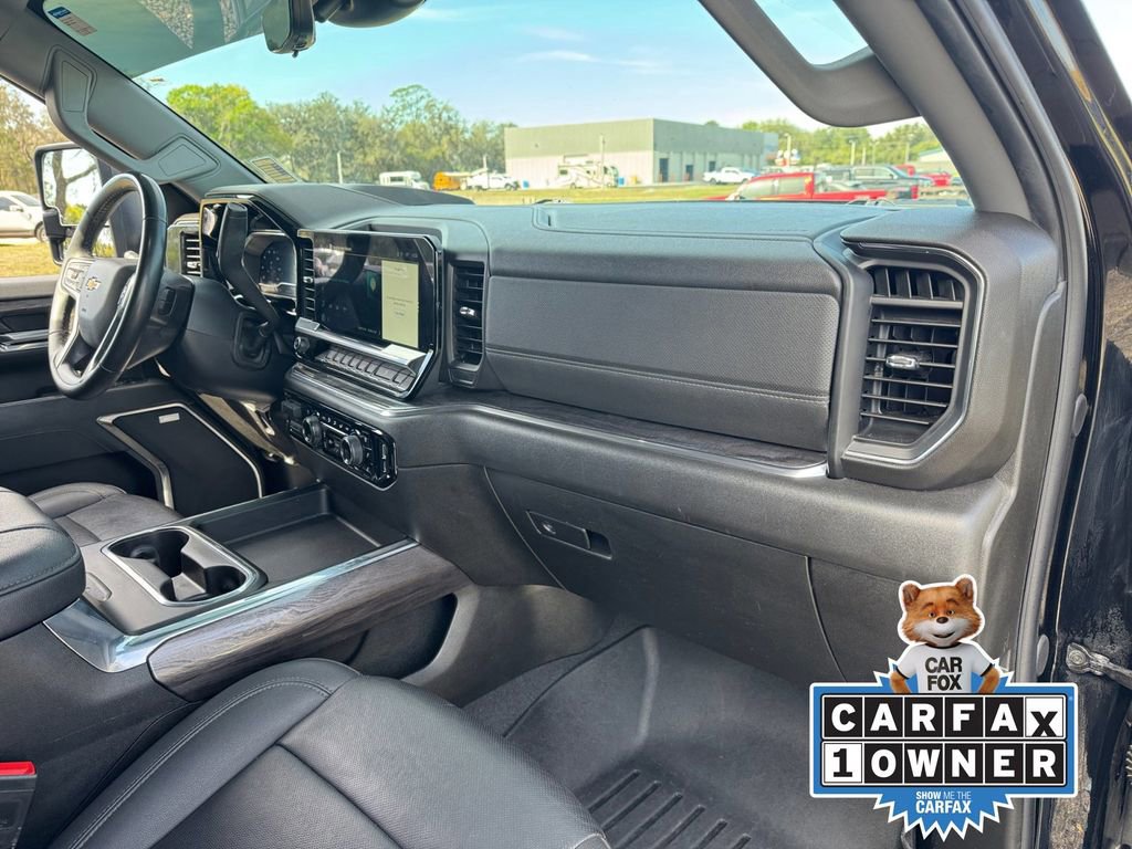 Used 2024 Chevrolet Silverado 2500 LTZ w/ LTZ Plus Package image 19