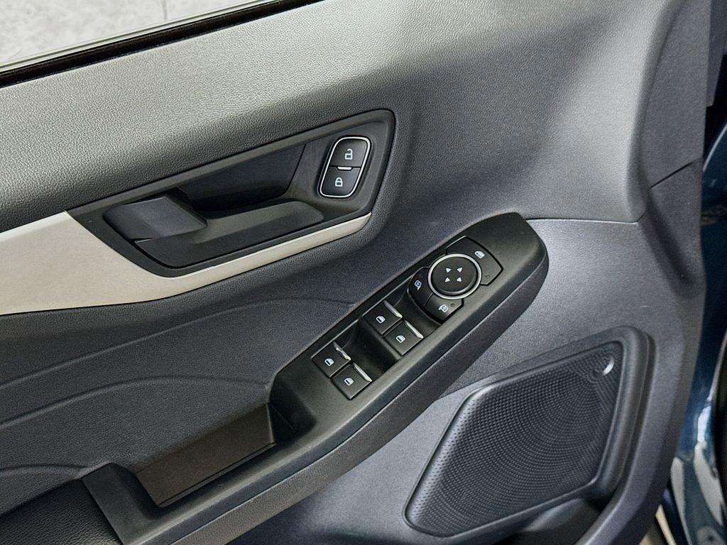 Certified 2022 Ford Escape SE w/ Cold Weather Package image 18