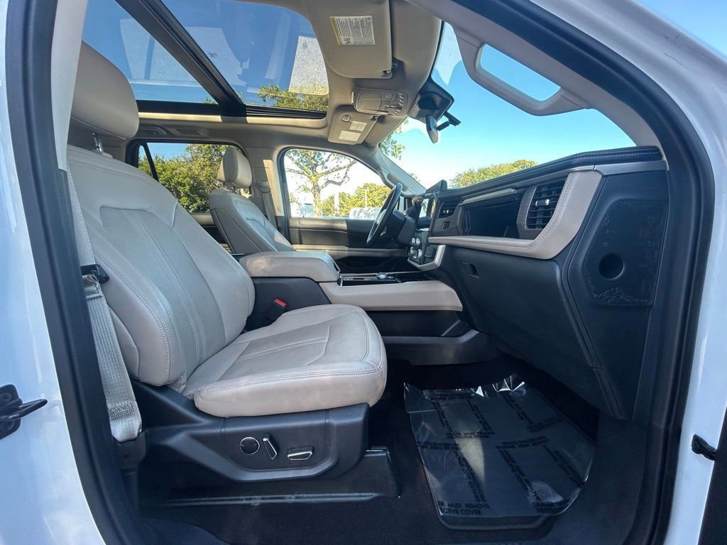 Certified 2023 Ford Expedition Limited image 24