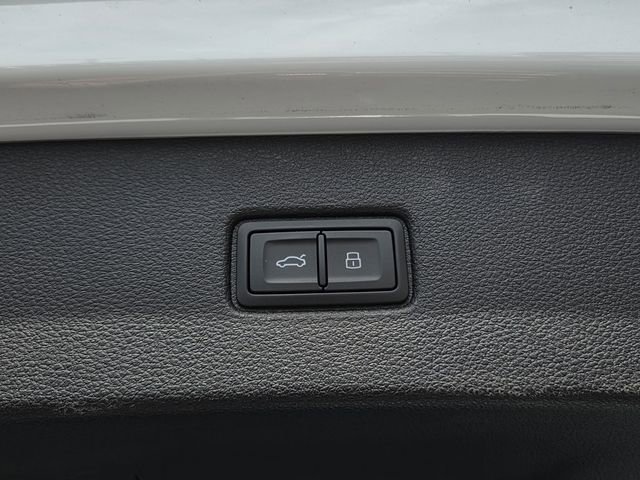 Used 2023 Audi Q7 2.0T Premium image 27