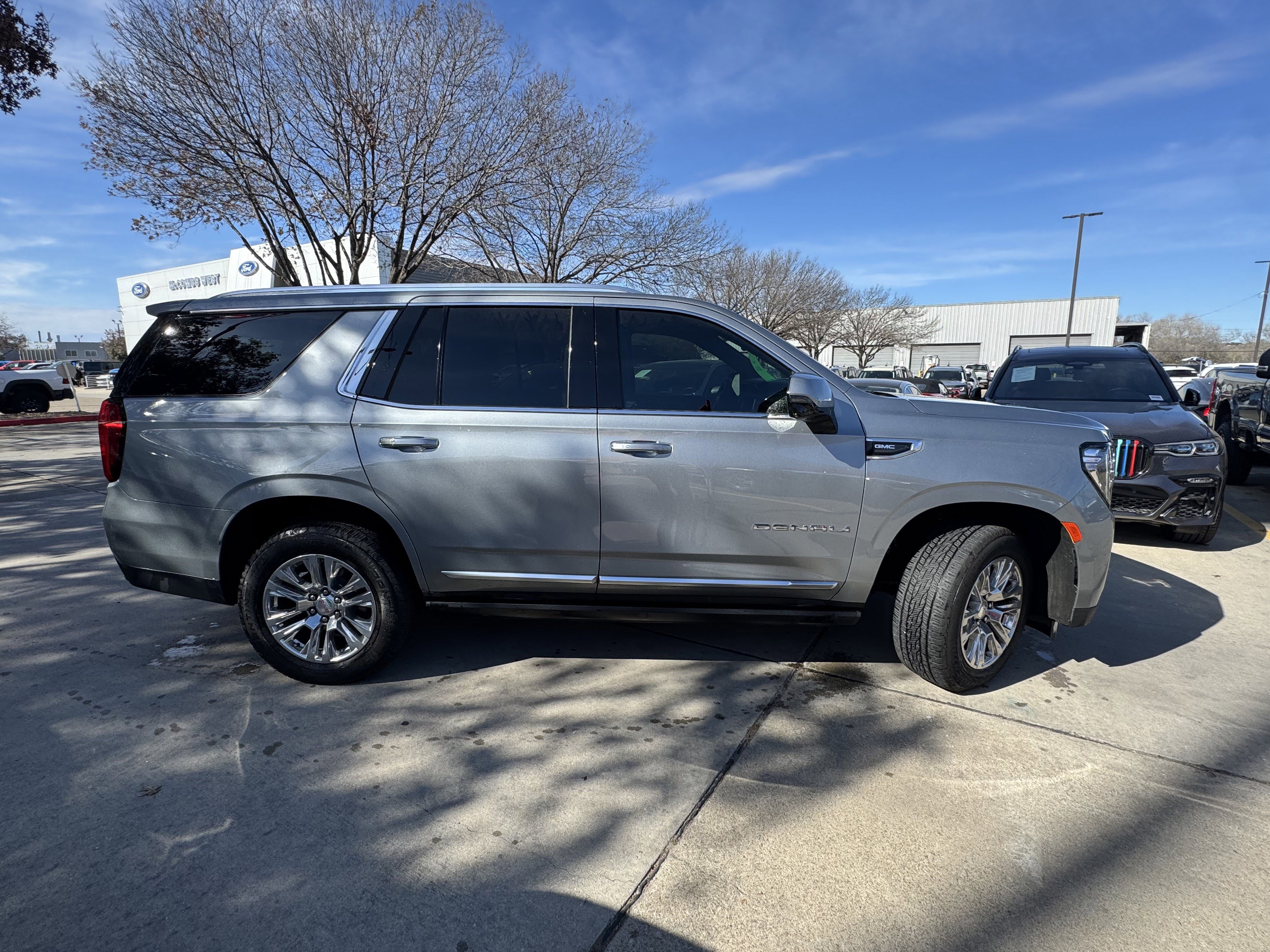 Used 2024 GMC Yukon Denali image 3