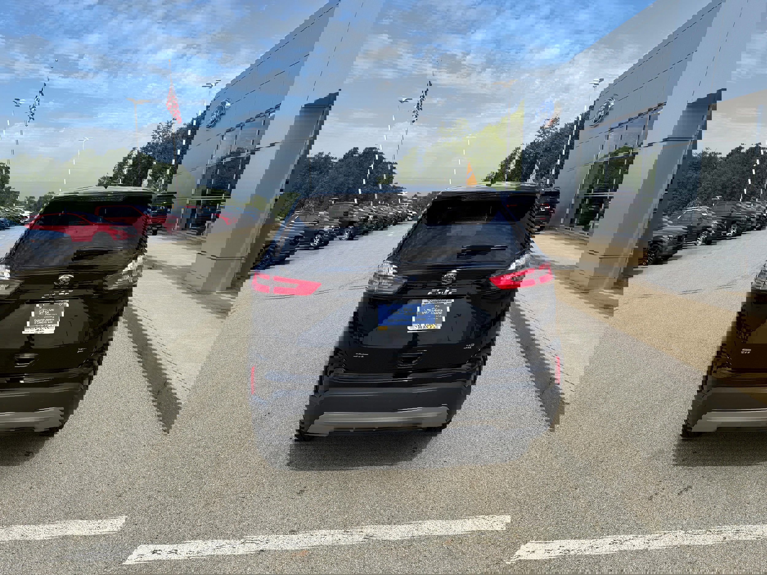 Certified 2024 Ford Edge SEL w/ Convenience Package image 4