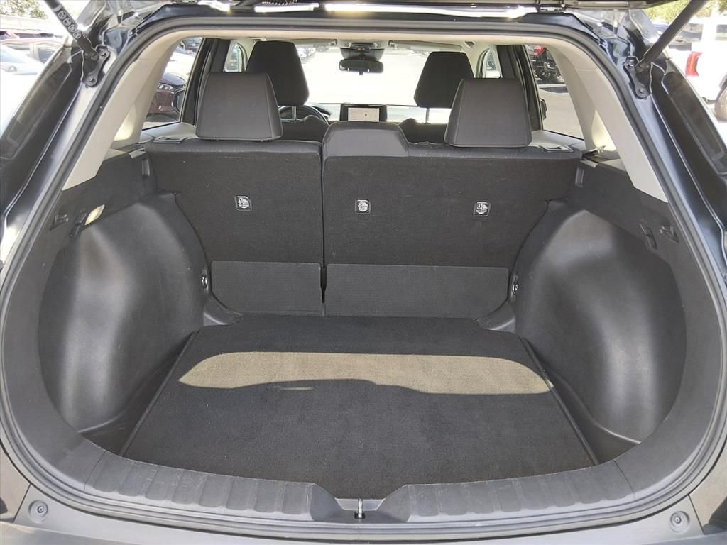 Used 2023 Toyota Corolla Cross LE FWD image 15