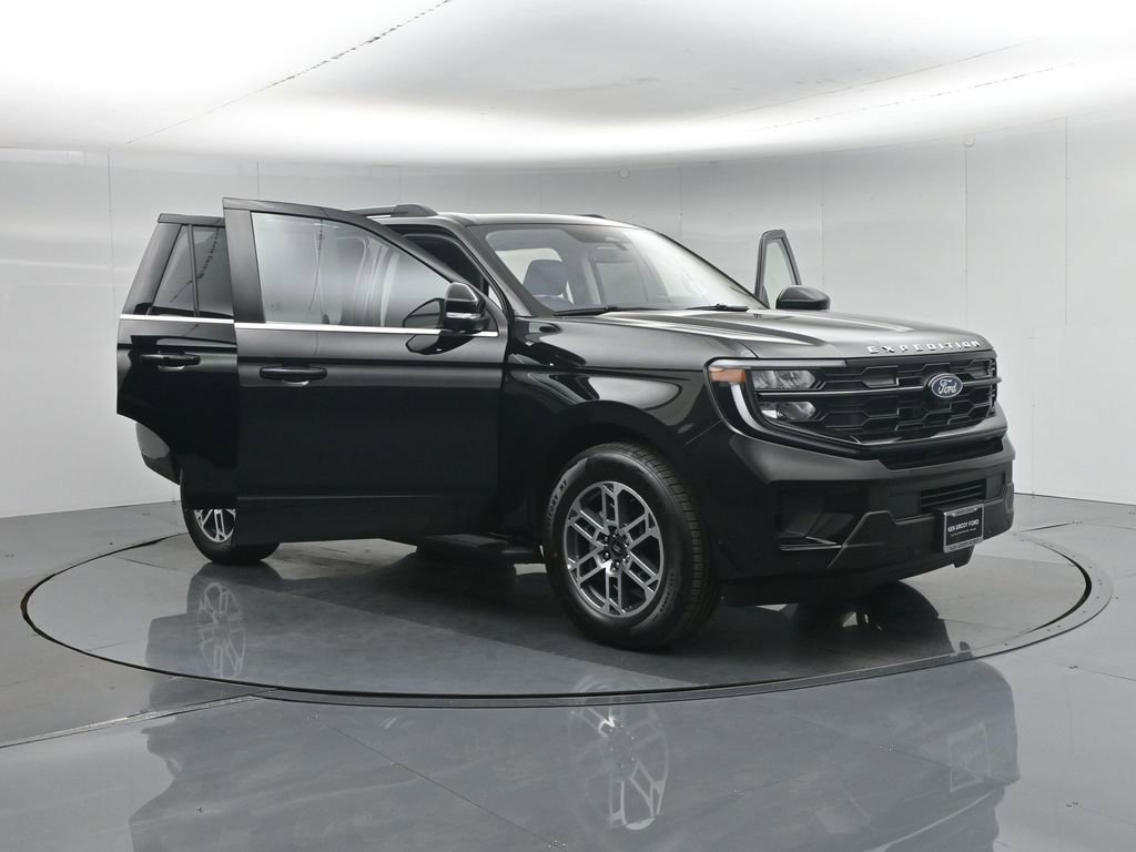 Certified 2025 Ford Expedition Active RWD image 38