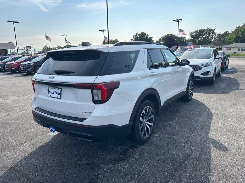 Certified 2025 Ford Explorer ST-Line AWD/4WD image 6