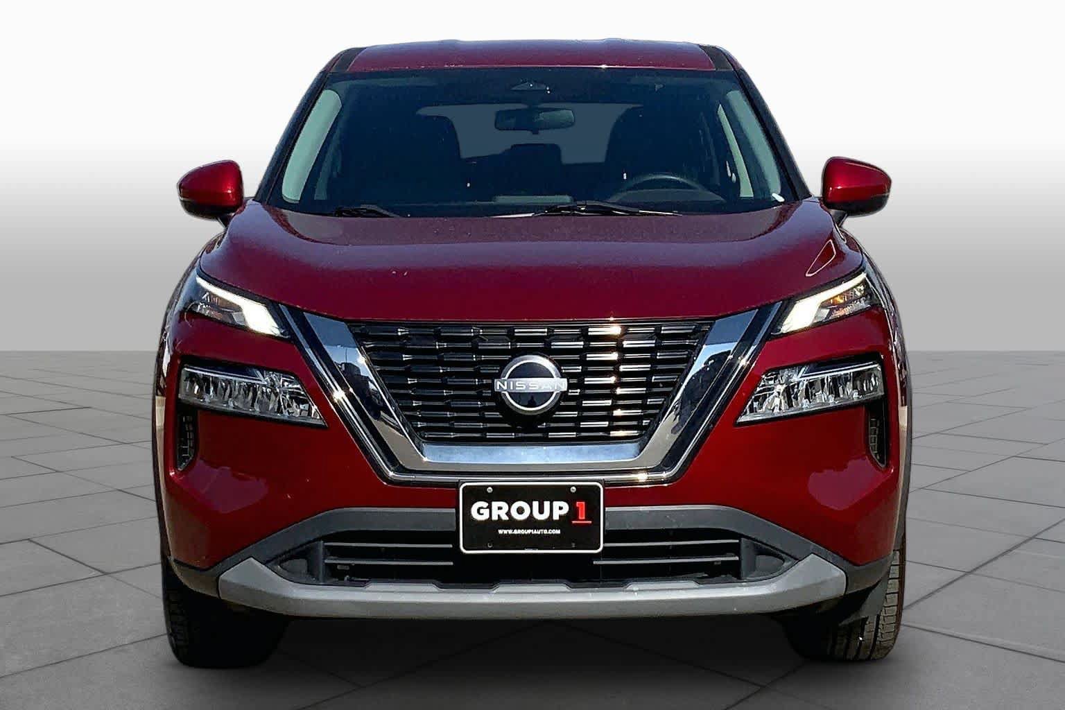 Used 2022 Nissan Rogue SV FWD image 4