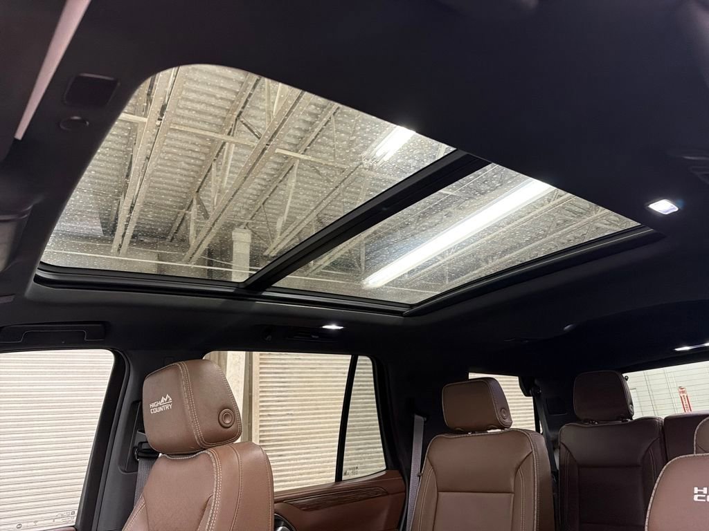 Used 2024 Chevrolet Tahoe High Country image 14