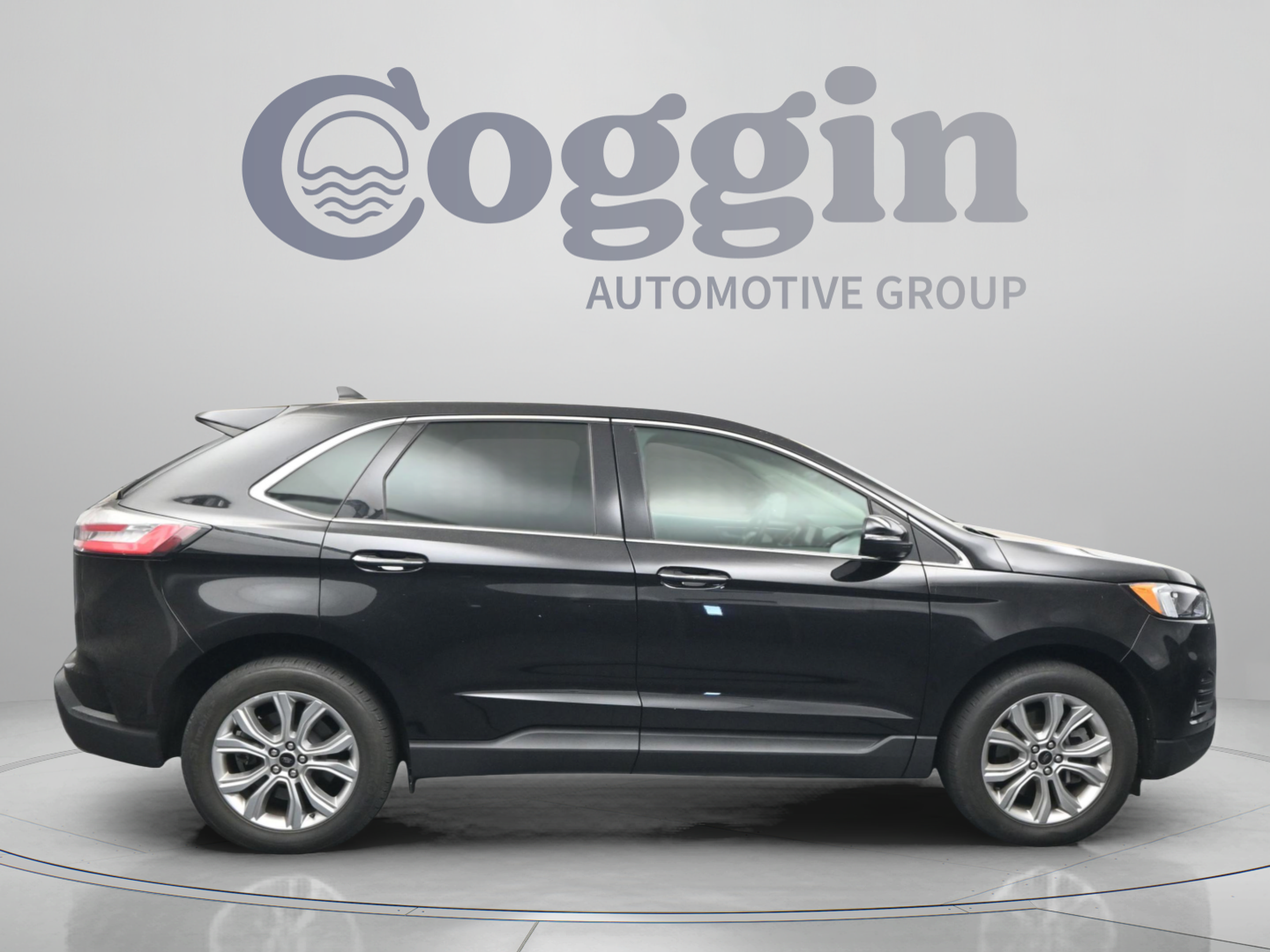 Certified 2024 Ford Edge Titanium AWD/4WD image 16