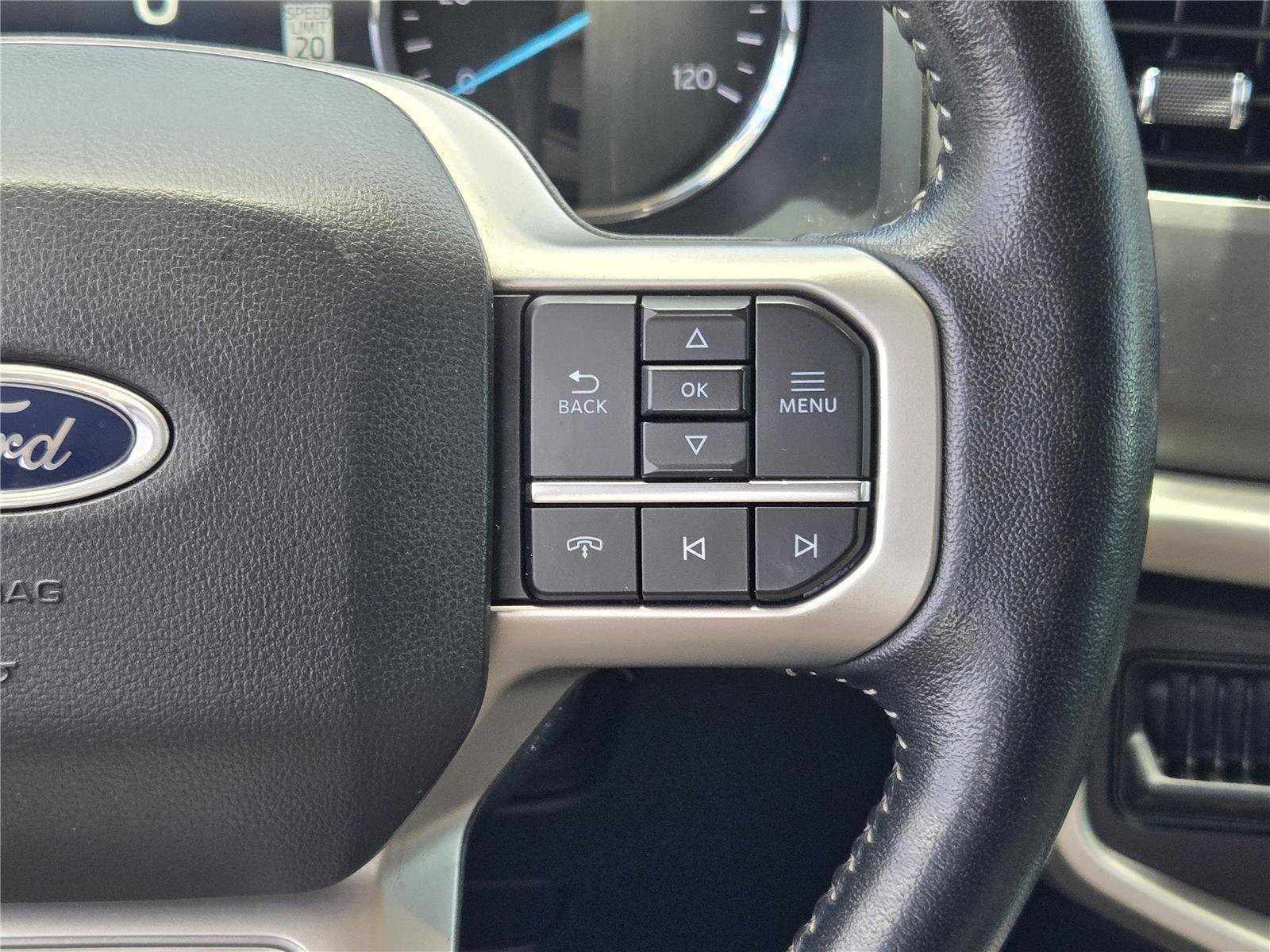 Certified 2023 Ford Expedition XLT RWD image 27