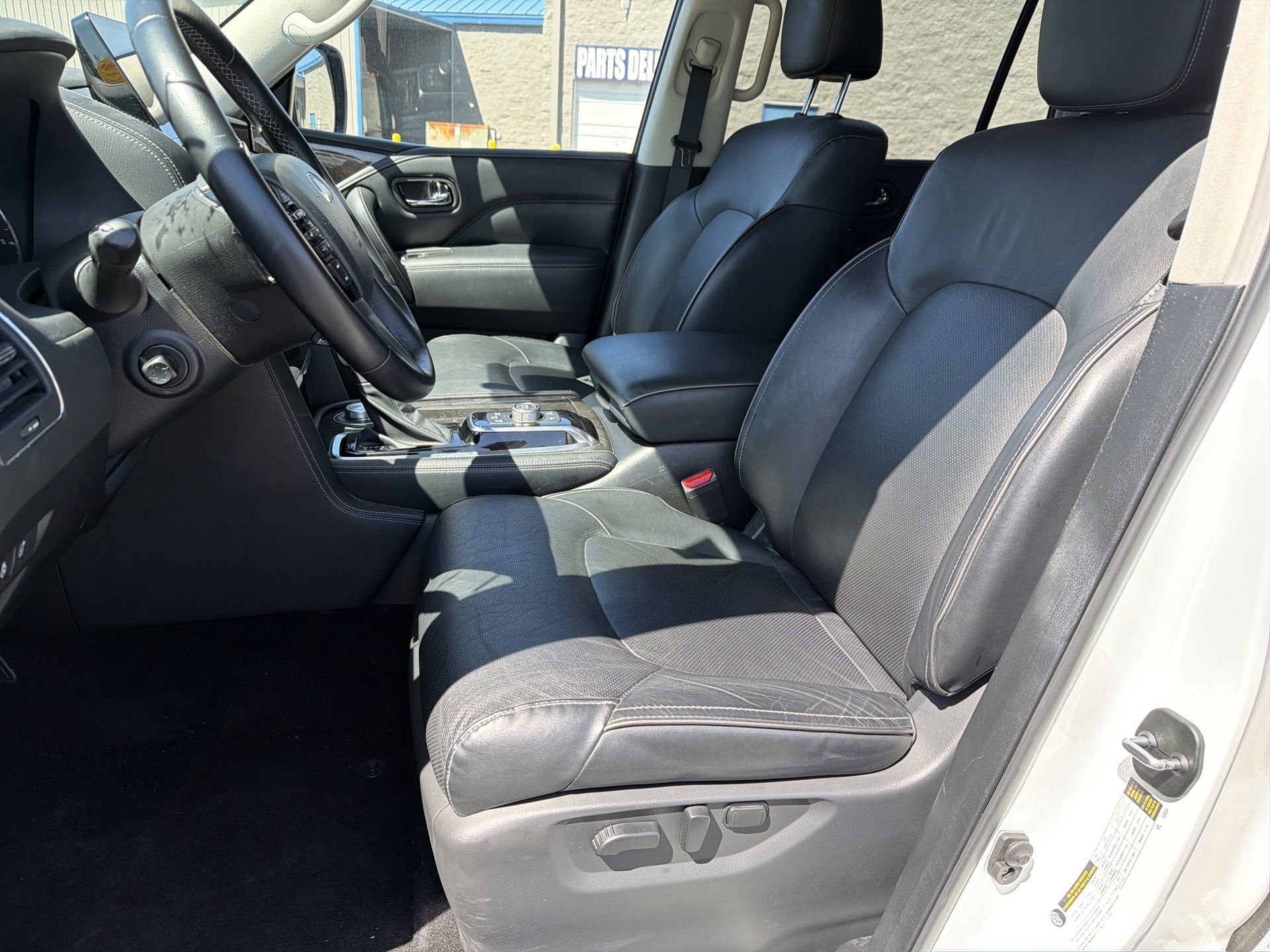 Used 2024 INFINITI QX80 Luxe image 20