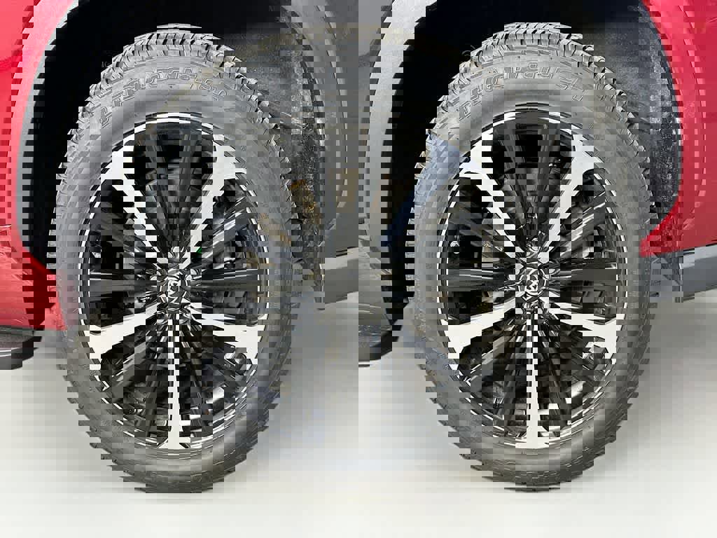 Used 2022 Toyota Highlander XSE AWD/4WD image 11