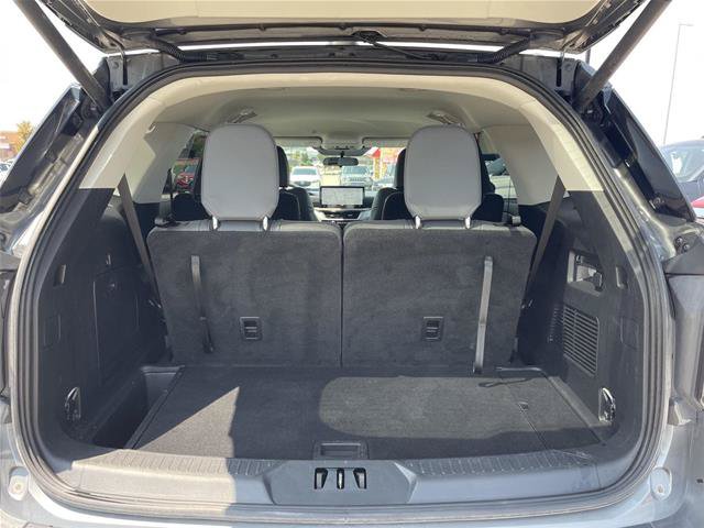 Certified 2025 Ford Explorer Active w/ Active Comfort Package AWD/4WD image 36