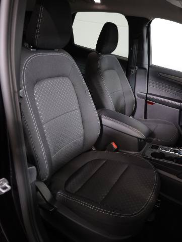 Certified 2025 Ford Escape Active w/ Tech Pack #1 AWD/4WD image 9