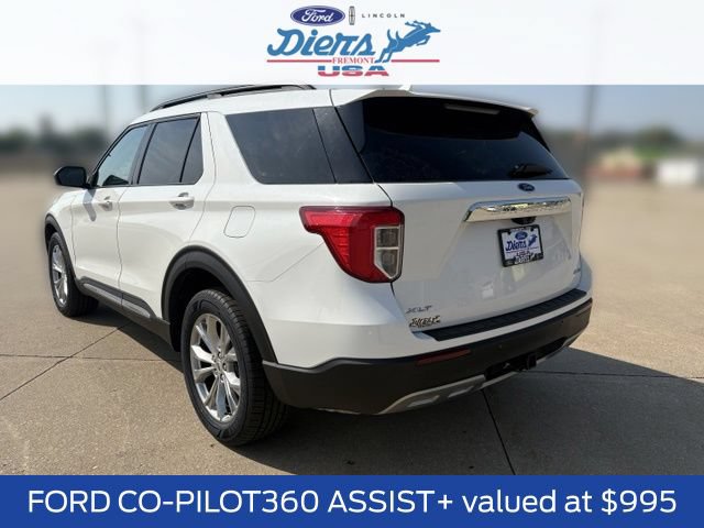 Certified 2024 Ford Explorer XLT w/ Equipment Group 202A AWD/4WD image 3