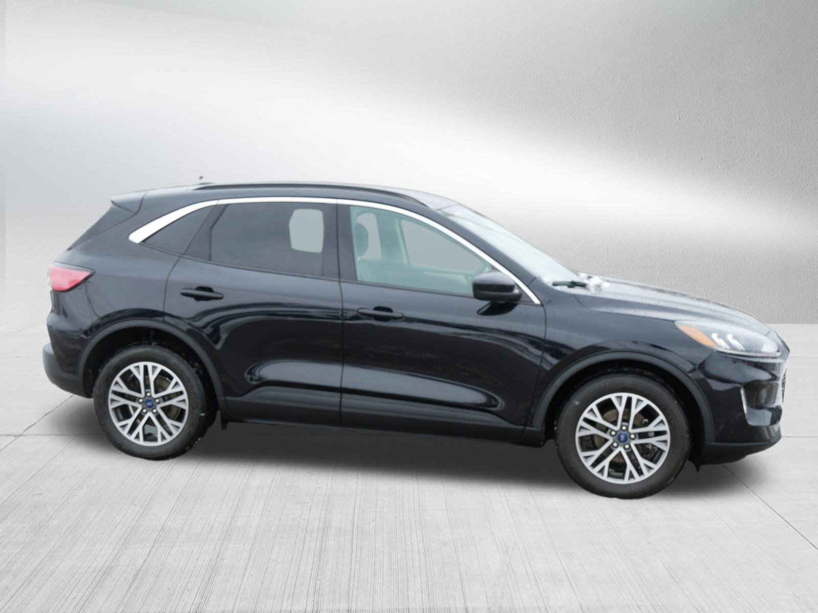 Certified 2020 Ford Escape SEL image 6