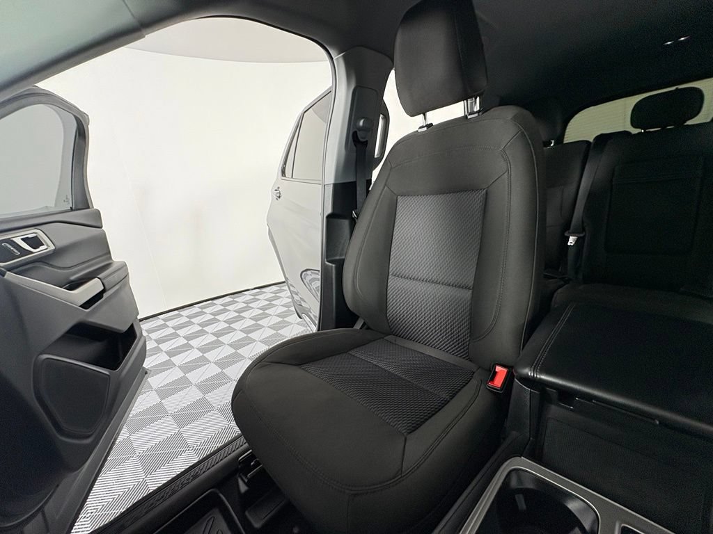 Certified 2022 Ford Explorer XLT AWD/4WD image 16