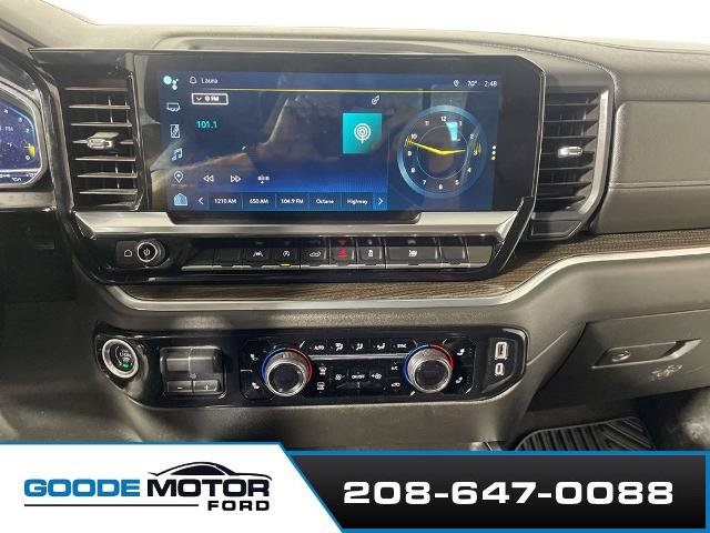 Used 2022 Chevrolet Silverado 1500 RST w/ Convenience Package II AWD/4WD image 16