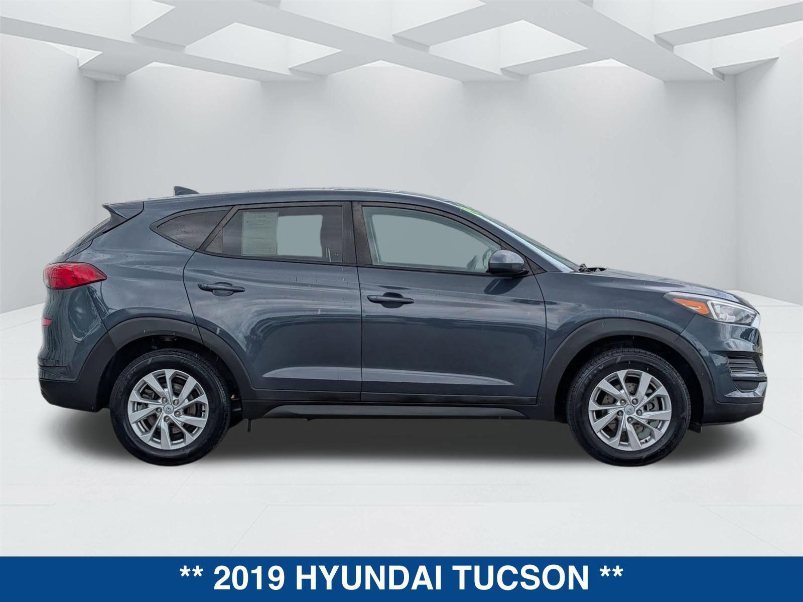 Used 2019 Hyundai Tucson SE image 6