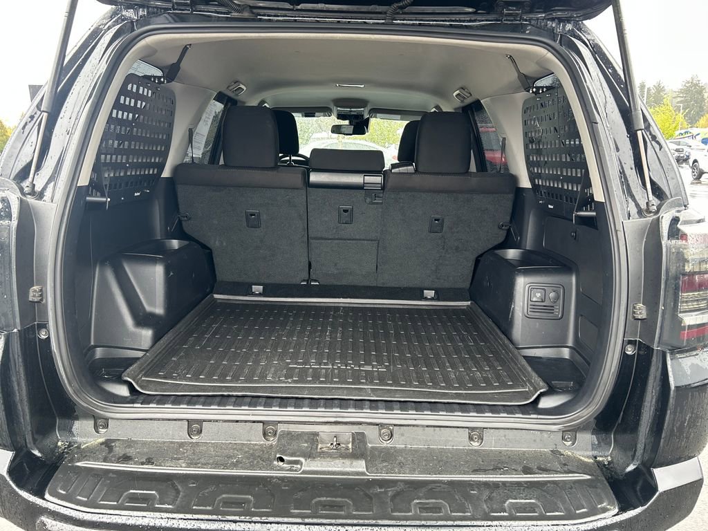 Used 2022 Toyota 4Runner TRD Off-Road image 32