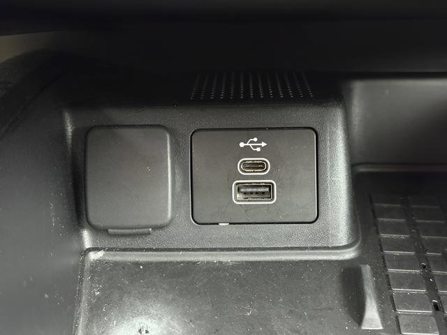 Certified 2025 Ford Bronco Sport Outer Banks w/ Outer Banks Tech Package+ AWD/4WD image 14